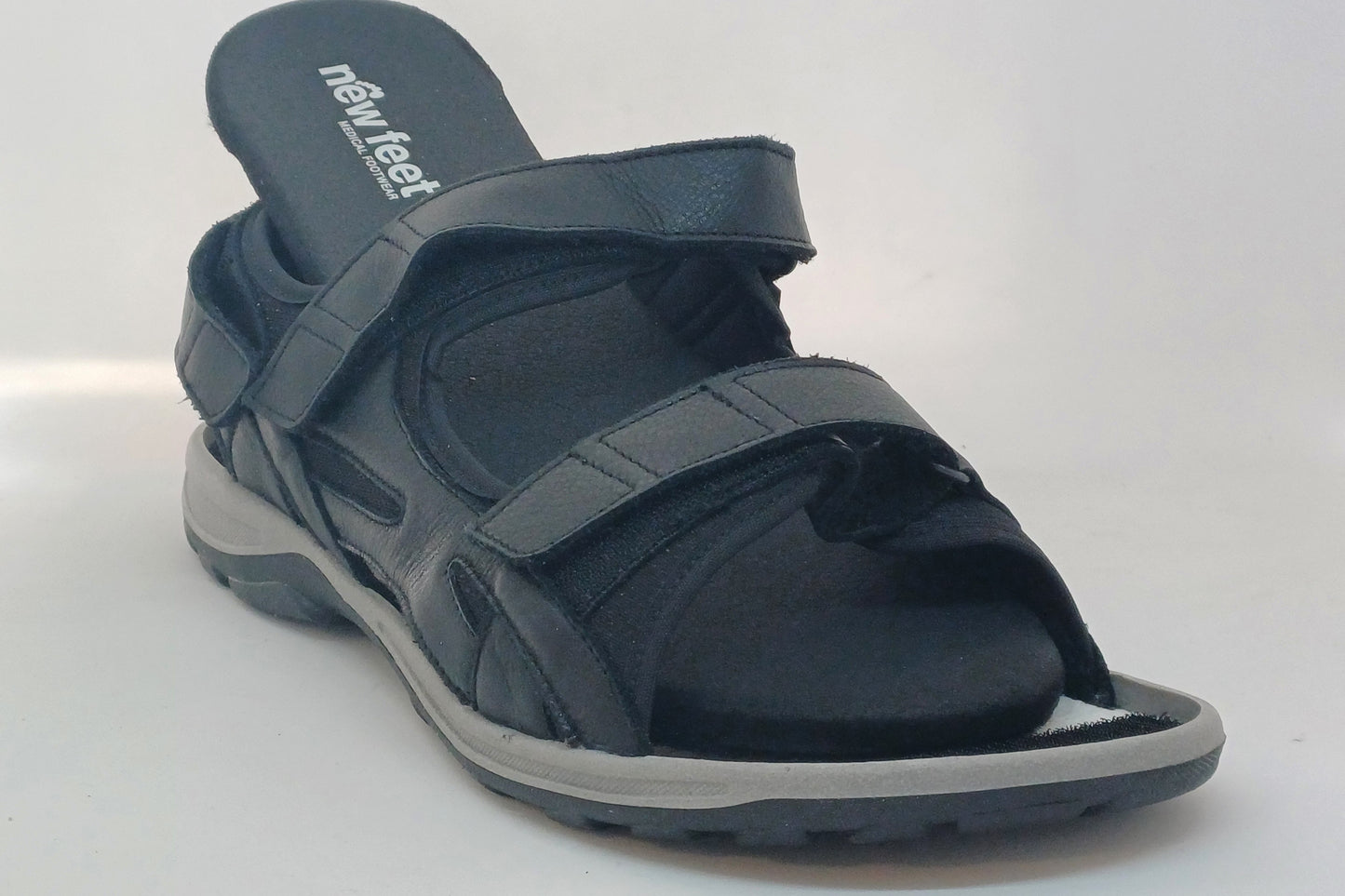 NEW FEET HERRE SANDAL